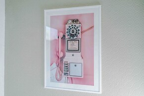 Comfy Four Bedroom House with parking