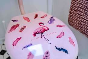 Comfy Four Bedroom House with parking