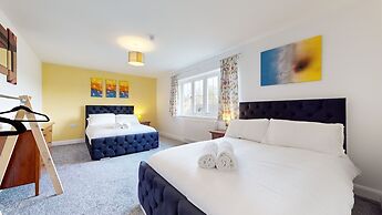 5-bedroom Home - Sleeps 16 - Ideal for Groups