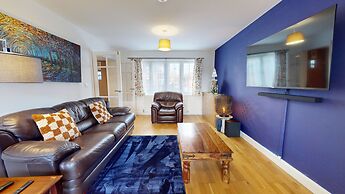 5-bedroom Home - Sleeps 16 - Ideal for Groups