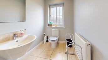 5-bedroom Home - Sleeps 16 - Ideal for Groups