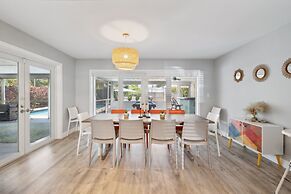 Private Villa With Pool And Sauna 5 Bedroom Home by RedAwning