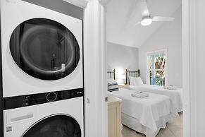 New Listing! Waterfront Villa W/ Boat Slip 3 Bedroom Townhouse by RedA