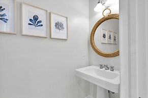 New Listing! Waterfront Villa W/ Boat Slip 3 Bedroom Townhouse by RedA