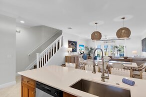 New Listing! Waterfront Villa W/ Boat Slip 3 Bedroom Townhouse by RedA