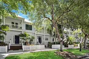 New Listing! Waterfront Villa W/ Boat Slip 3 Bedroom Townhouse by RedA