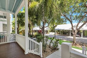 New Listing! Waterfront Villa W/ Boat Slip 3 Bedroom Townhouse by RedA