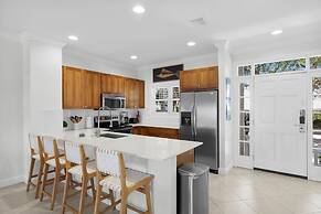 New Listing! Waterfront Villa W/ Boat Slip 3 Bedroom Townhouse by RedA