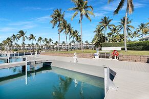 New Listing! Waterfront Villa W/ Boat Slip 3 Bedroom Townhouse by RedA