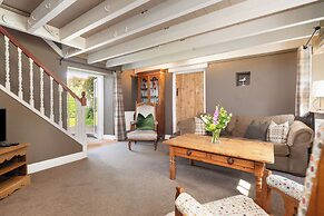 Lovely 2-bed Cottage in St Brides, Pembrokeshire