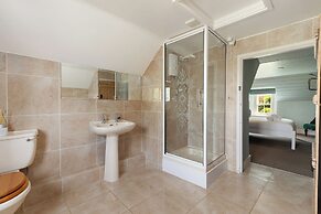 Lovely 2-bed Cottage in St Brides, Pembrokeshire