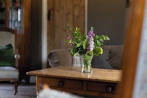 Lovely 2-bed Cottage in St Brides, Pembrokeshire