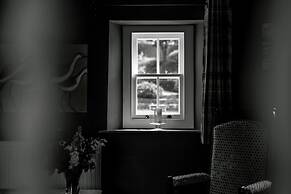 Lovely 2-bed Cottage in St Brides, Pembrokeshire