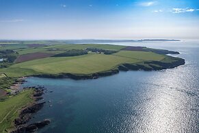 Lovely 2-bed Cottage in St Brides, Pembrokeshire