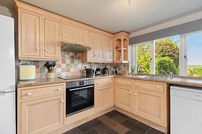 Lovely 2-bed Cottage in St Brides, Pembrokeshire