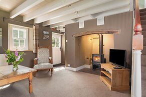 Lovely 2-bed Cottage in St Brides, Pembrokeshire