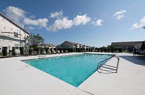 Charming Condo With Luxe Amenities Less Than 10 Minutes From the Beach