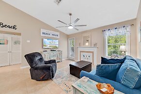 Charming Condo With Luxe Amenities Less Than 10 Minutes From the Beach