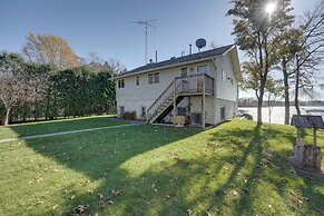 Lakeside Michigan Retreat w/ Boat Dock & Fireplace