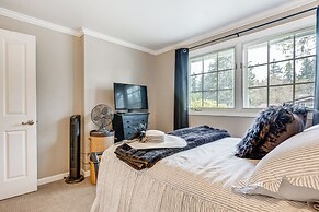 Redmond Home w/ Deck & Patio: 17 Mi to Seattle