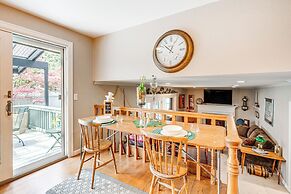 Redmond Home w/ Deck & Patio: 17 Mi to Seattle