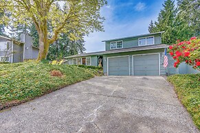 Redmond Home w/ Deck & Patio: 17 Mi to Seattle
