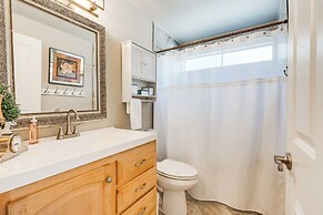 Redmond Home w/ Deck & Patio: 17 Mi to Seattle