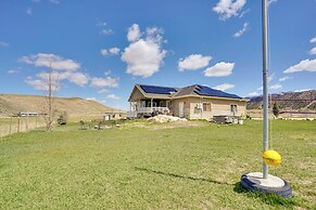 Sterling Home < 2 Mi to Palisade State Park!