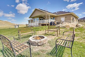 Sterling Home < 2 Mi to Palisade State Park!