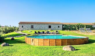 B & B with swimming-pool in Badesi