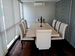 5C - No Impact From Earthquake 2bedrooms 2,5baths Downtown Bangkok