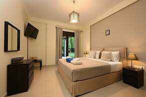 Villa Black White Dassia