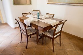 Trevi Fountain Apartment