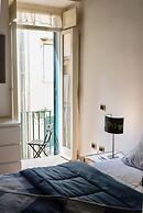 Trevi Fountain Apartment