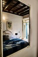 Trevi Fountain Apartment