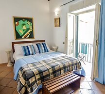 Trevi Fountain Apartment