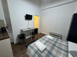 Remarkable Studio Apartment in London