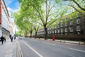 Avari Apartments – Gray’s Collection