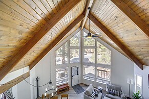 Family Friendly: Modern Cabin in Munds Park!
