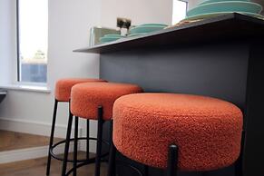 North Road New Luxe Flats with Parking