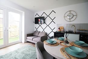 North Road New Luxe Flats with Parking