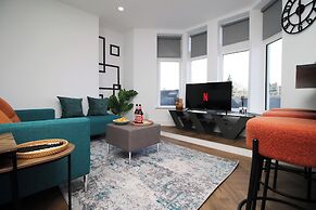 North Road New Luxe Flats with Parking