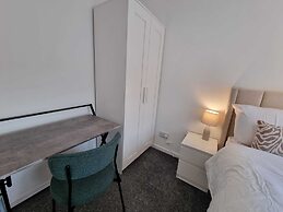 Captivating 3-bed House in Strood, Rochester Kent