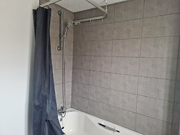 Captivating 3-bed House in Strood, Rochester Kent