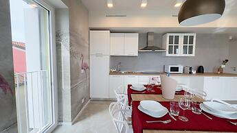 Seafront Modern Farmont Flamingo Suite