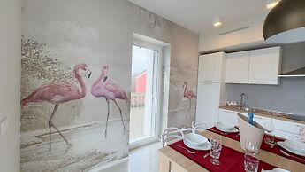 Seafront Modern Farmont Flamingo Suite