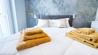 Seafront Modern Farmont Venice Suite