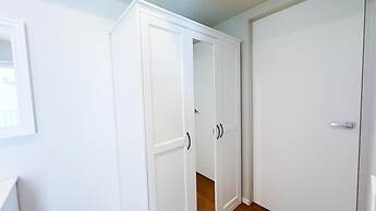 Seafront Modern Farmont Venice Suite