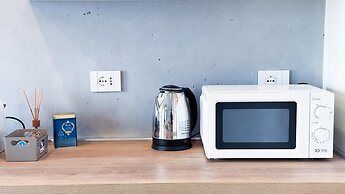 Seafront Modern Farmont Venice Suite