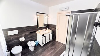 Lady Teresa Apartment by Ca-sa Check